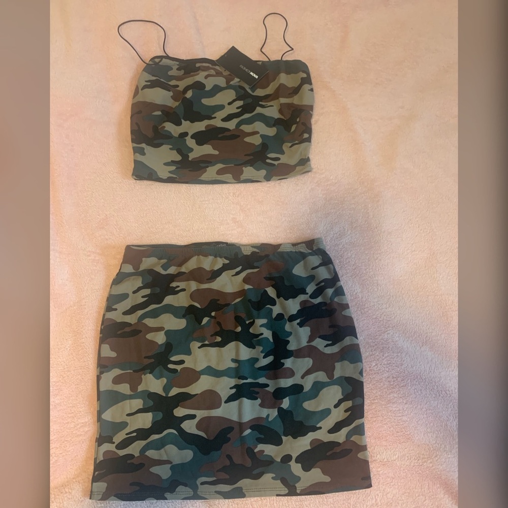 Two piece skirt set